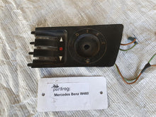Laden Sie das Bild in den Galerie-Viewer, Mercedes Benz W460 G-Model Abdeckung Lüftungsschalter Schalter Mittelkonsole 4606894308