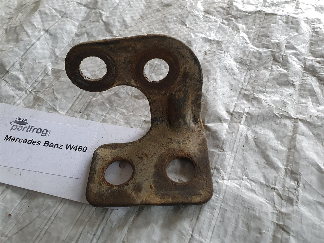 Mercedes Benz W460 G-Model Halter für Bremsschläuche vorn rechts