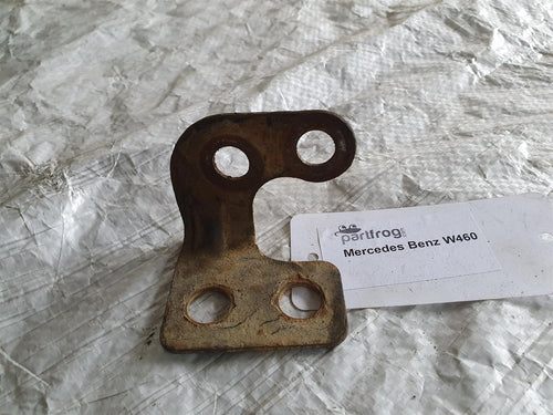 Mercedes Benz W460 G-Modell Halter für Bremsschläuche vorn links