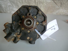 Laden Sie das Bild in den Galerie-Viewer, Mercedes Benz W116 R107 450 SE SL Mengenteiler Bosch 0438100012