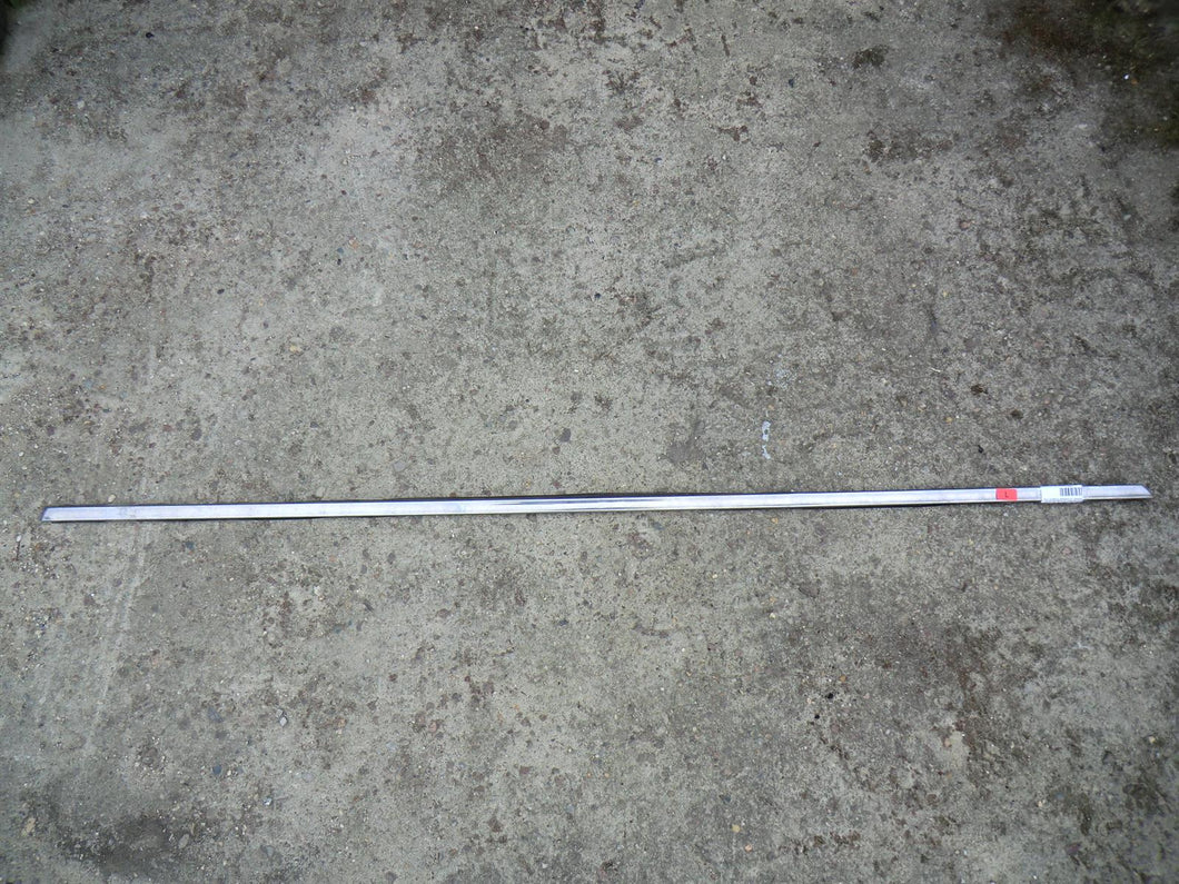 Mercedes Benz W116 280 350 450 SE Zierleiste Chromeleiste Schweller links