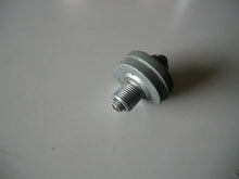 Laden Sie das Bild in den Galerie-Viewer, Mercedes Benz W116 Tempomat Sensor Cruise Control Sensor Unit 0045420517