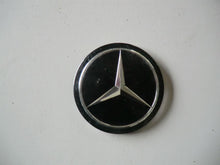 Laden Sie das Bild in den Galerie-Viewer, Mercedes Benz W116 Mercedesstern Abdeckung Lenkrad