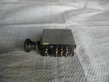 Laden Sie das Bild in den Galerie-Viewer, Mercedes Benz W108 W115 Blinkgeber Schalter Warnblinkanlage 0335240002