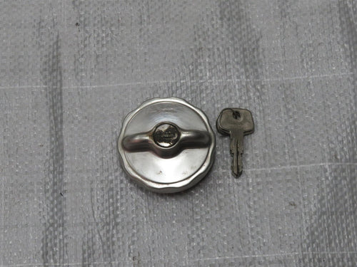 BMW E3 E9 Tankdeckel abschließbar 16111103704