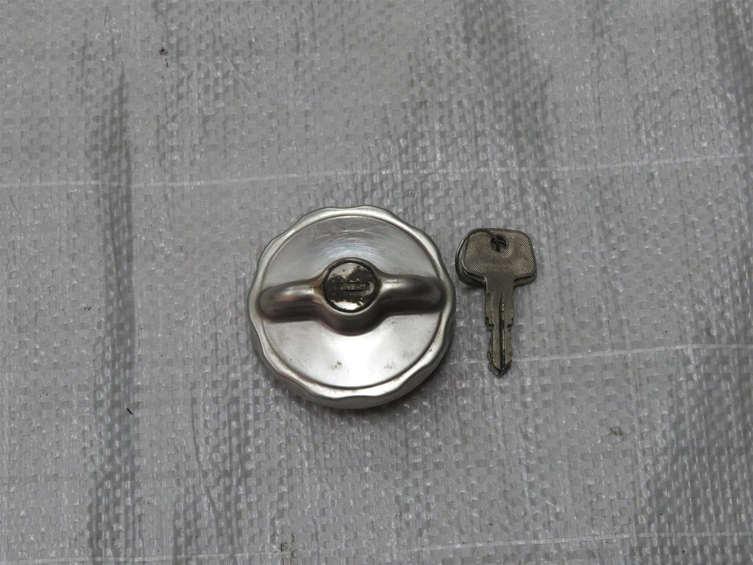BMW E3 E9 Tankdeckel abschließbar 16111103704