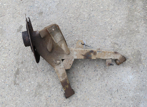 BMW E3 Querlenker Achsschenkel Radträger hinten links