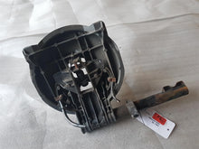 Laden Sie das Bild in den Galerie-Viewer, Porsche 928 928S Drehgestell Halter Scheinwerfer vorn links 92875009705