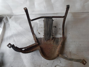 Porsche 928 Halterung Tank Abdeckung Träger Kraftstofftank 92820131303