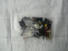 Laden Sie das Bild in den Galerie-Viewer, Porsche 928 928S Stecker Kabelbaum Steckerkonvolut