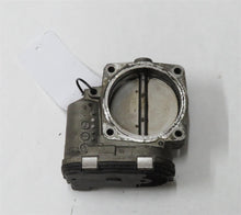 Laden Sie das Bild in den Galerie-Viewer, Porsche 996 Drosselklappe Saugrohrklappe 99660511501 Bosch 0280750008