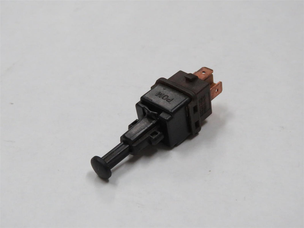 PORSCHE 911 996 Cabrio Bremslichtschalter 99661311101