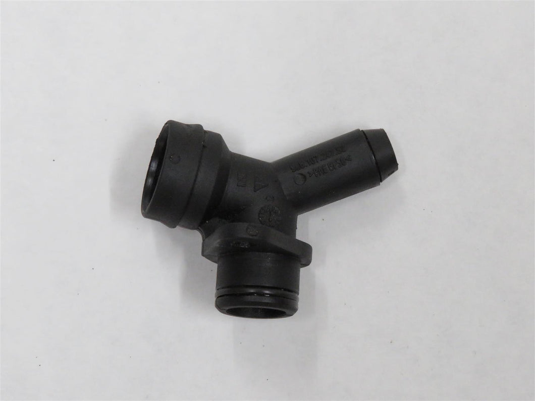 Porsche 996 986 Fitting Anschluss Kurbelgehäuseentlüftung 99610724752