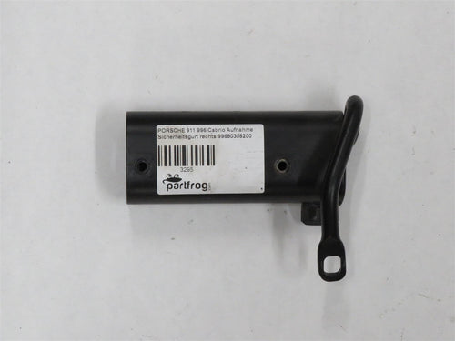 PORSCHE 911 996 Cabrio Aufnahme Sicherheitsgurt rechts 99680358200