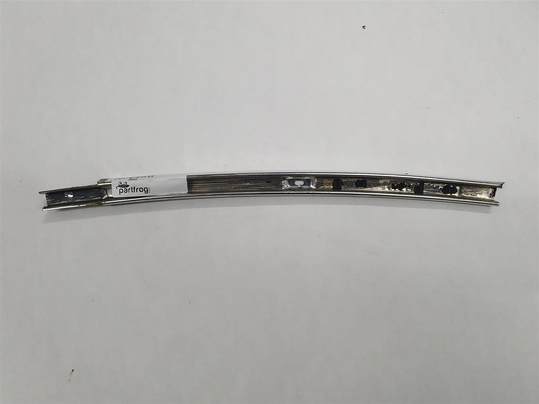 Mercedes Benz W108 W109 Tür Fensterführung Chromleisten hinten links