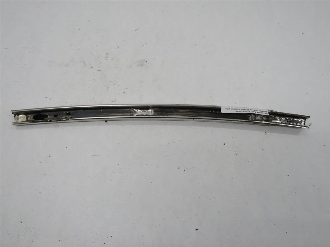 Mercedes Benz W108 W109 Tür Fensterführung Chromleisten hinten rechts