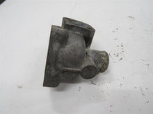 Laden Sie das Bild in den Galerie-Viewer, Mercedes Benz W108 280S Thermostatgehäuse Unterteil 1082030073