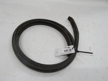 Laden Sie das Bild in den Galerie-Viewer, Mercedes W108 W109 Rammschutz Gummi Stoßstange Stoßfänger Hinten 689658