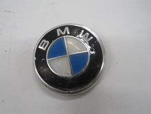 Laden Sie das Bild in den Galerie-Viewer, BMW E3 Emblem hinten Heckklappe 18018773
