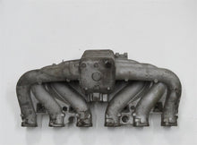 Laden Sie das Bild in den Galerie-Viewer, BMW E24 E23 E28 M30 Motor 2.5 2.8 Ansaugbrücke 1274756