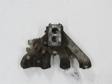 Laden Sie das Bild in den Galerie-Viewer, BMW M10 Motor E21 Neue Klasse 1500 1600 1800 Vergaser Ansaugbrücke 32/32