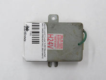 Laden Sie das Bild in den Galerie-Viewer, Toyota Land Cruiser HJ60 Steuerteil 24V TIMER PREHEATING 2852168010