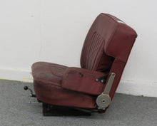 Laden Sie das Bild in den Galerie-Viewer, Rover P5 Mark II 3.0 Sitz vorn rechts