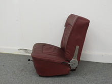 Laden Sie das Bild in den Galerie-Viewer, Rover P5 Mark II 3.0 Sitz vorn links
