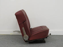 Laden Sie das Bild in den Galerie-Viewer, Rover P5 Mark II 3.0 Sitz vorn links