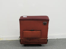 Laden Sie das Bild in den Galerie-Viewer, Rover P5 Mark II 3.0 Sitz vorn links