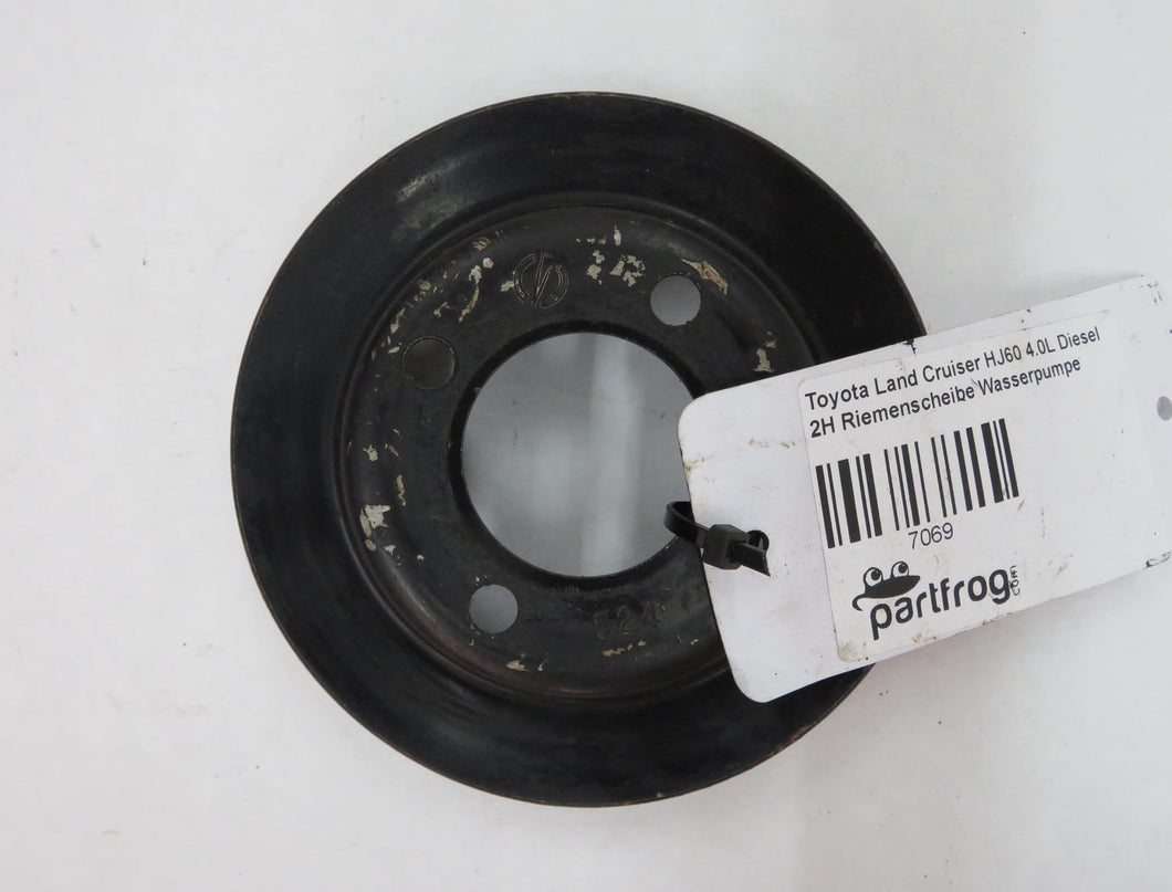 Toyota Land Cruiser HJ60 4.0 Diesel 2H Riemenscheibe Wasserpumpe