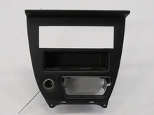 Laden Sie das Bild in den Galerie-Viewer, Toyota Celica T18 Abdeckung Mittelkonsole Armaturenbrett Radioschacht 55412-20410