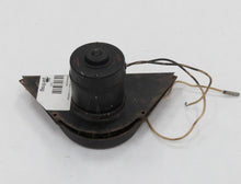 Laden Sie das Bild in den Galerie-Viewer, Rover P5 Mark II 3.0 Gebläse Heckscheibe