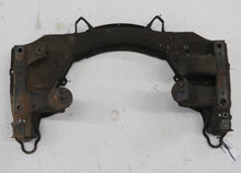 Laden Sie das Bild in den Galerie-Viewer, BMW E3 Achsträger vorn Vorderachse Motorträger Fahrschemel