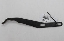 Laden Sie das Bild in den Galerie-Viewer, Mercedes Benz W124 250D 300D Halter Halterung Auspuff am Getriebe 1244920841