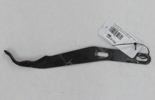 Laden Sie das Bild in den Galerie-Viewer, Mercedes Benz W124 250D 300D Halter Halterung Auspuff am Getriebe 1244920841