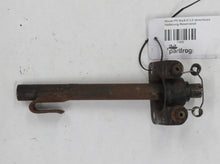 Laden Sie das Bild in den Galerie-Viewer, Rover P5 Mark II 3.0 Verschluss Halterung Reserverad Ersatzrad