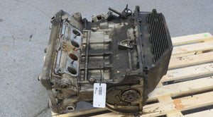 Alfa Romeo Alfetta (1975-1977) Motor mit Zylinderkopf