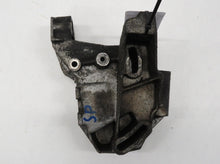 Laden Sie das Bild in den Galerie-Viewer, Mercedes Benz W123 S123 W460 200D 240D 300D Halter Servopumpe 6172360330