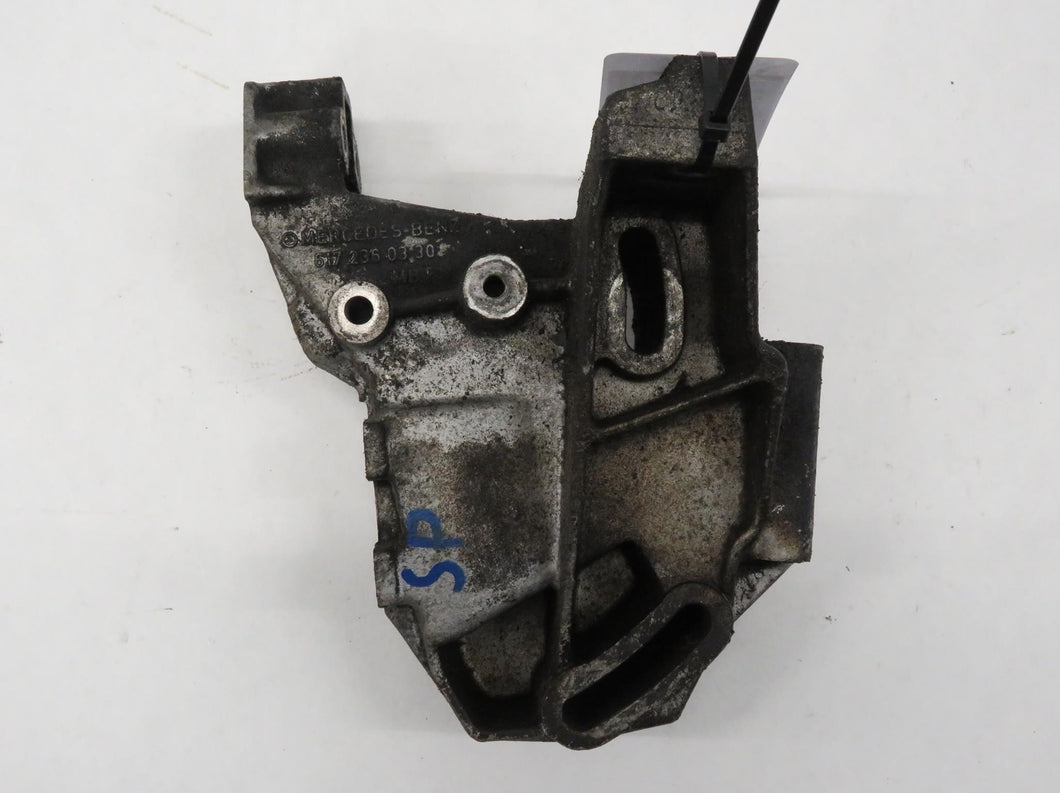 Mercedes Benz W123 S123 W460 200D 240D 300D Halter Servopumpe 6172360330