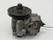 Laden Sie das Bild in den Galerie-Viewer, Mercedes Benz W123 240D 300D ZF Servopumpe Lenkhilfepumpe 1164602480
