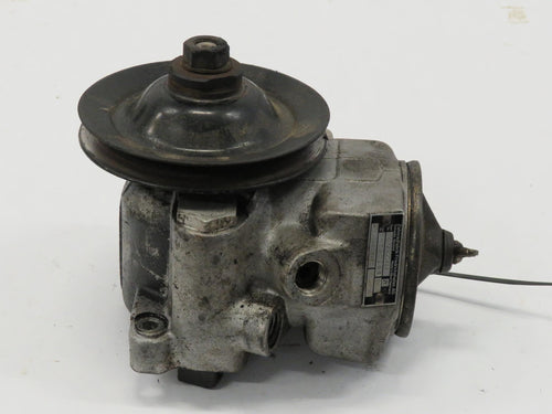 Mercedes Benz W123 240D 300D ZF Servopumpe Lenkhilfepumpe 1164602480