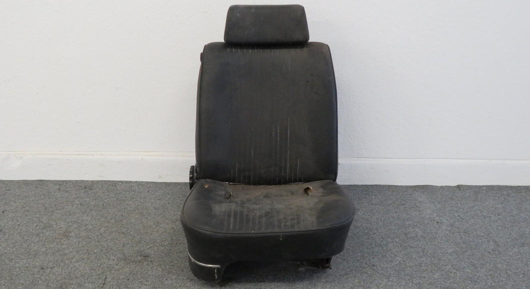 Alfa Romeo Alfetta (1975-1977) Sitz vorn rechts Beifahrersitz zum Herrichten