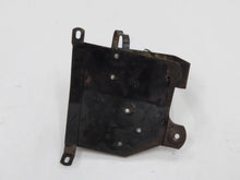 Laden Sie das Bild in den Galerie-Viewer, Rover P5 Mark II 3.0 Halterung Behälter Servolenkung und Wischwasser