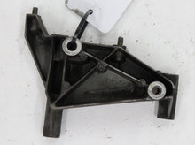 Laden Sie das Bild in den Galerie-Viewer, Mercedes Benz W201 W124 250D 300D Halter Halterung Servopumpe