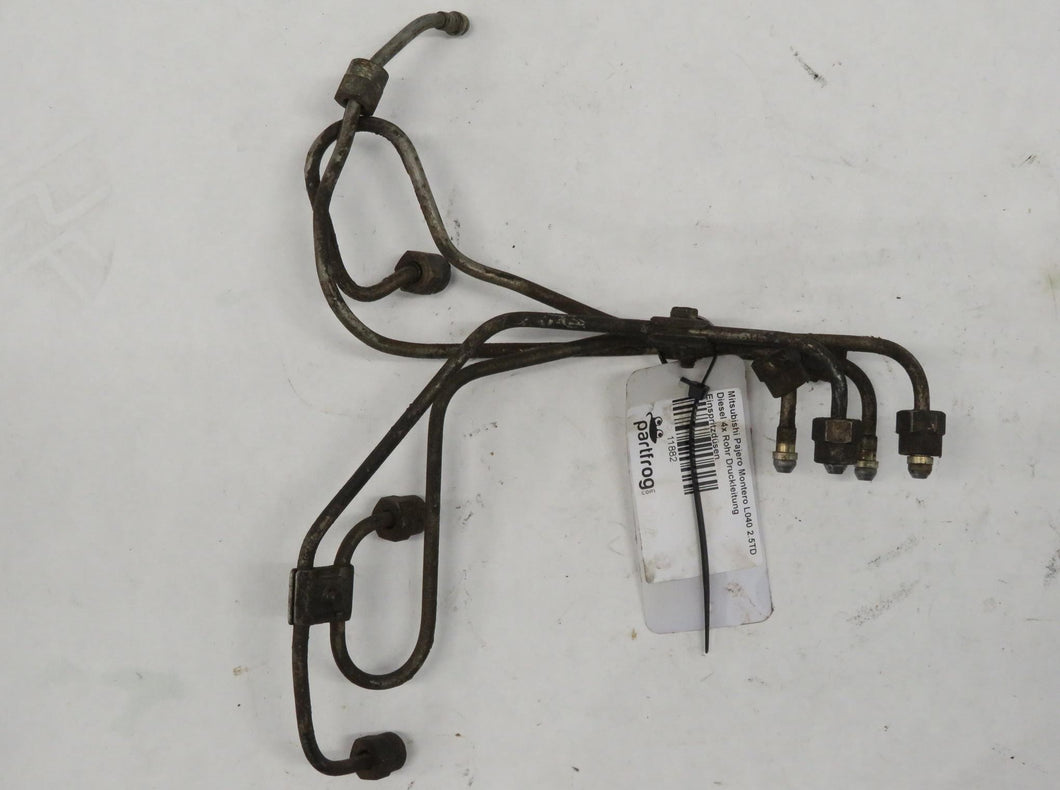 Mitsubishi Pajero Montero L040 2.5TD Diesel 4x Rohr Druckleitung Einspritzdüsen