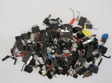 Laden Sie das Bild in den Galerie-Viewer, BMW E38 7er 728i M52B28 Automatik Steckerkonvolut Kabelbaum