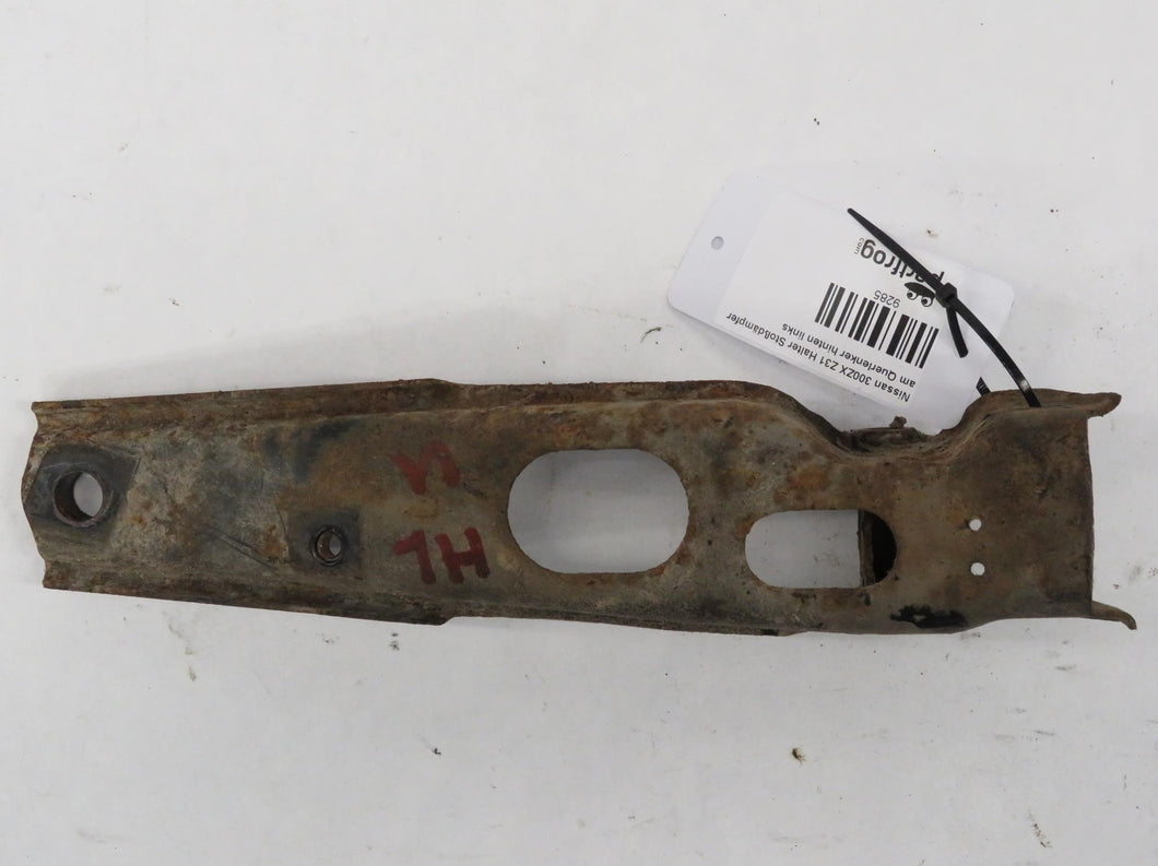Nissan 300ZX Z31 Halter Stoßdämpfer am Querlenker hinten links unten