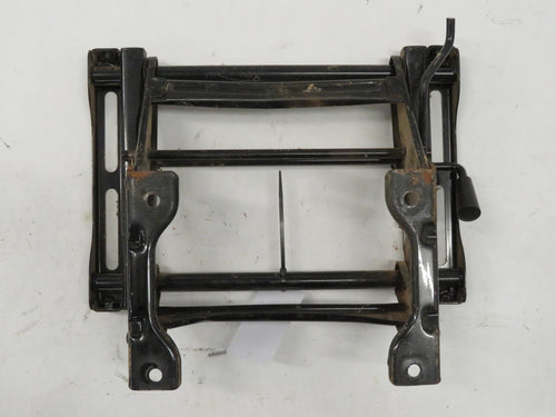 Mitsubishi Pajero Montero L040 Sitzkonsole vorn links Umklappbar
