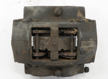 Laden Sie das Bild in den Galerie-Viewer, BMW E3 E9 Bremssattel für innenbelüftete Bremsscheiben vorn links